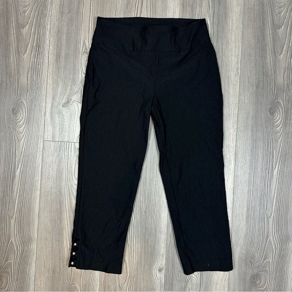 Y2K Attyre Black Cropped Pants with Gem & Crisscross Hem Detail 2P - Picture 1 of 5